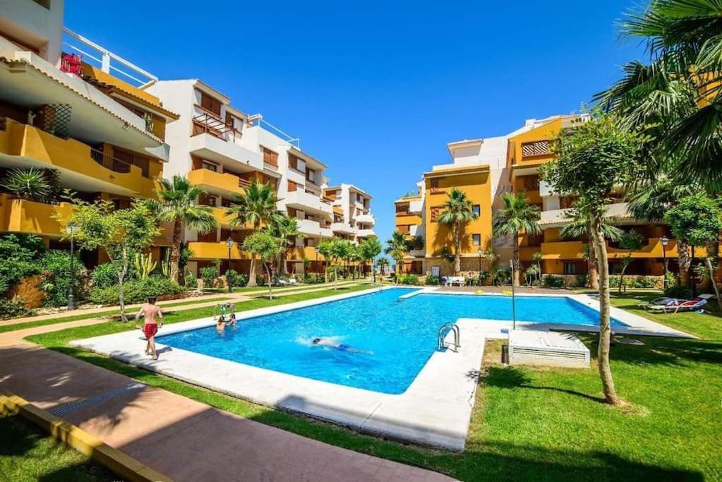 Olivia Sunny 2 Bedroom Apartament Punta Prima Торевьиа Экстерьер фото